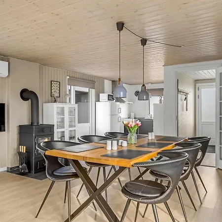 Halfdan - 1-1km From The Sea By Interhome