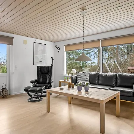 Halfdan - 1-1km From The Sea By Interhome *