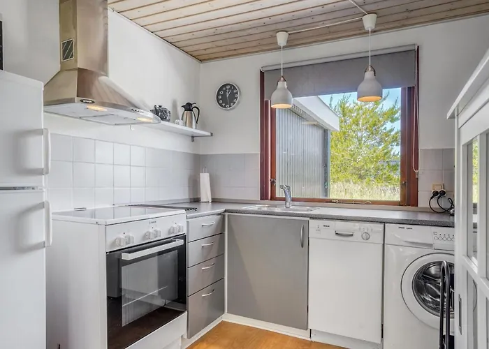 Halfdan - 1-1km From The Sea By Interhome Feriehus