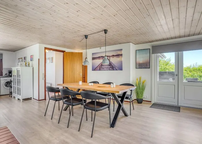 Holiday home Halfdan - 1-1km From The Sea By Interhome *